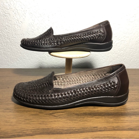 Covington Florence Women’s Brown Woven Leather Slip On Shoe Size 5M - Picture 6 of 9